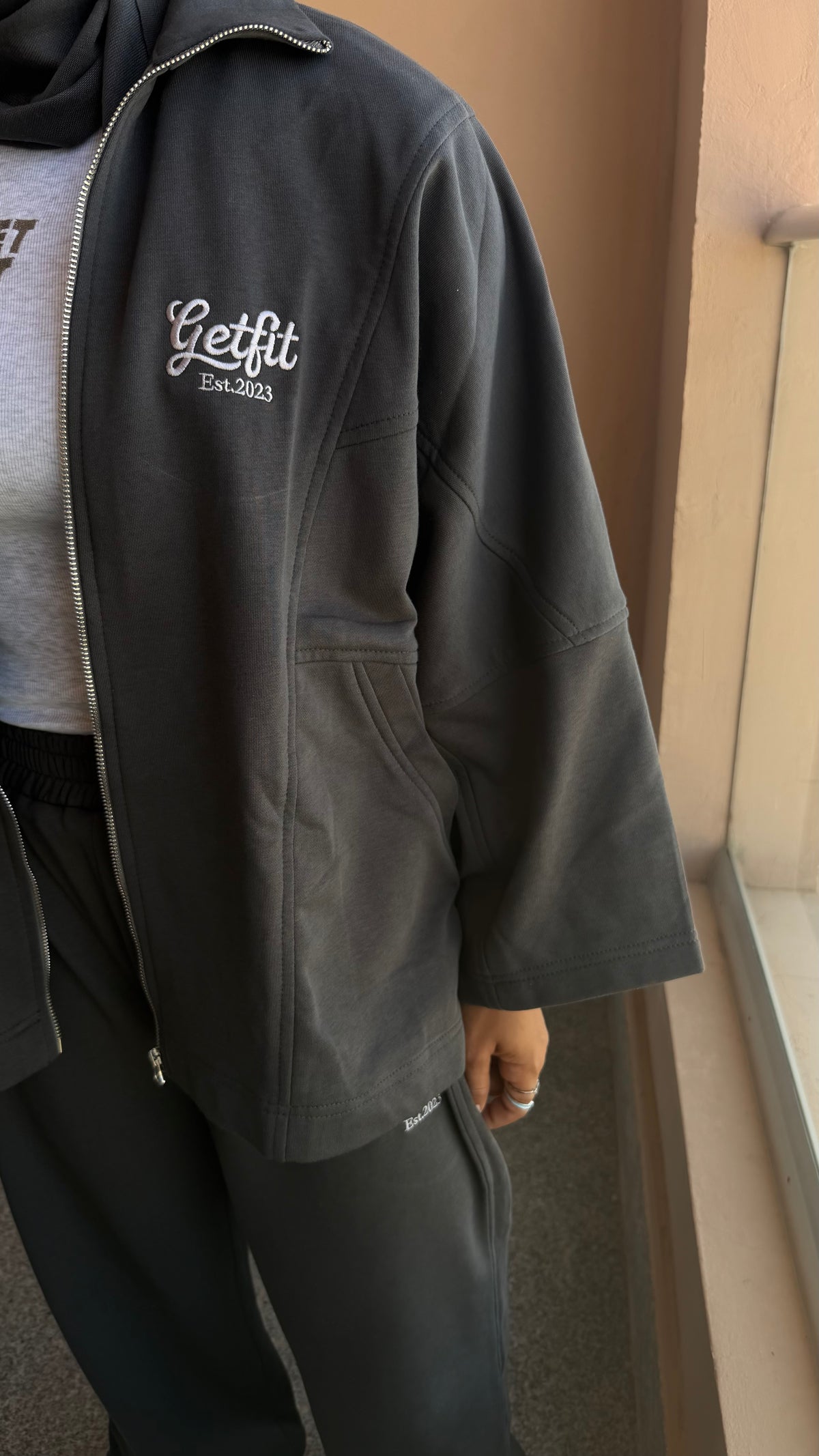 Dark grey training